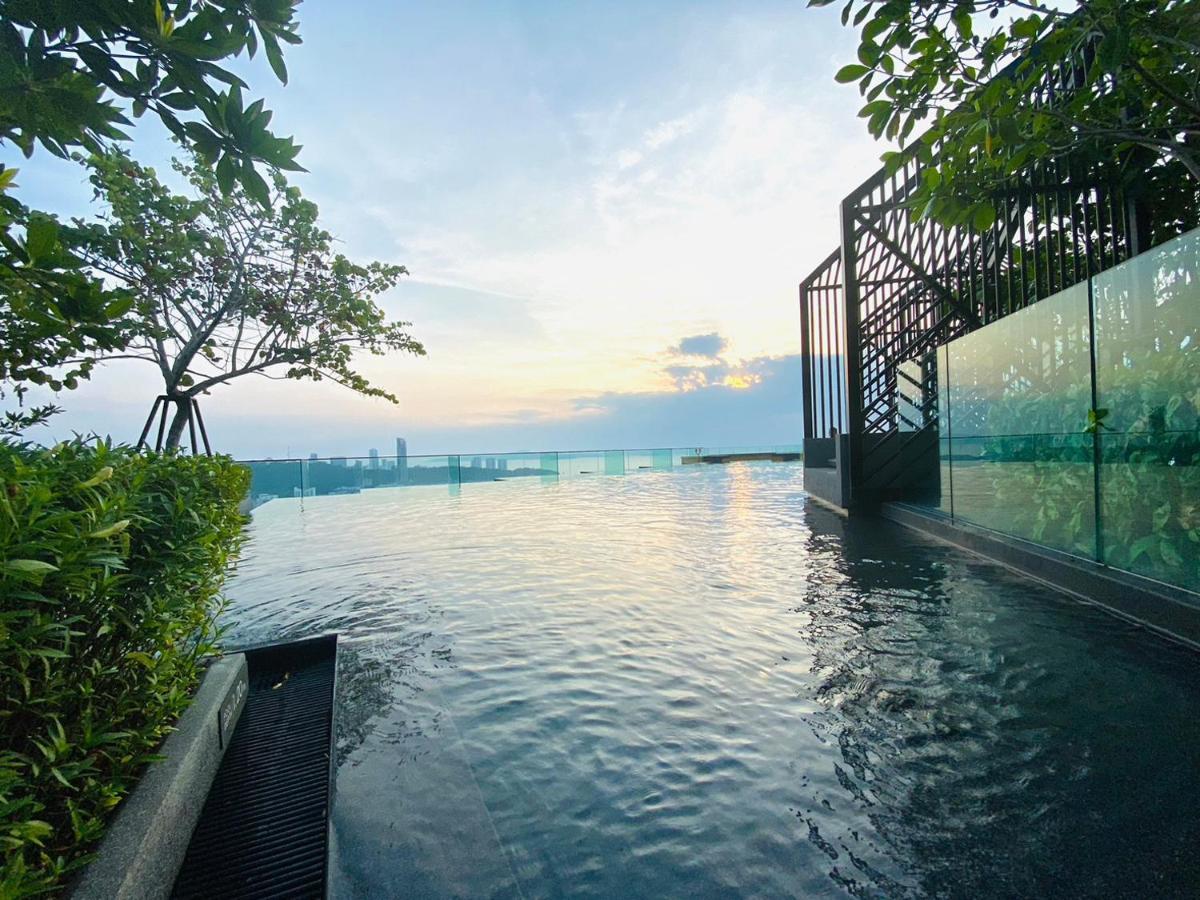 Edge Central Pattaya Vip Condo Exteriör bild