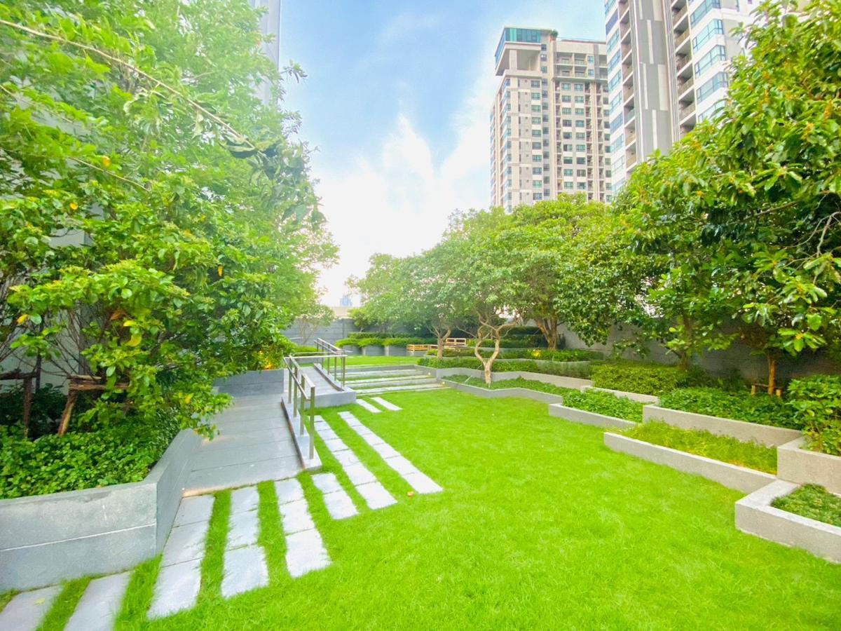 Edge Central Pattaya Vip Condo Exteriör bild